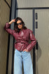 Statement bordo jakna s pojasom – Power Shape look