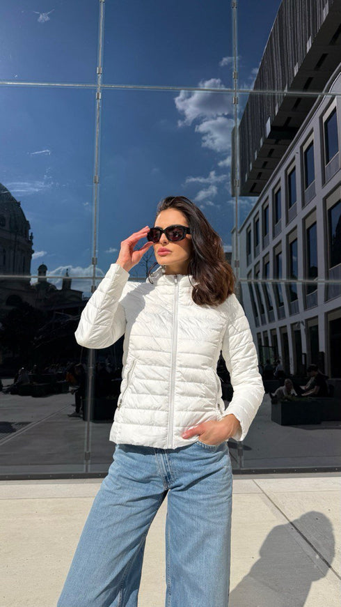 Tanka proljetna jakna s visokim ovratnikom – Light Comfort look